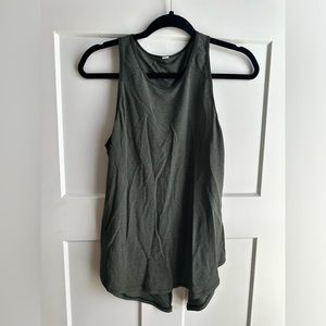 Lululemon tank size 6